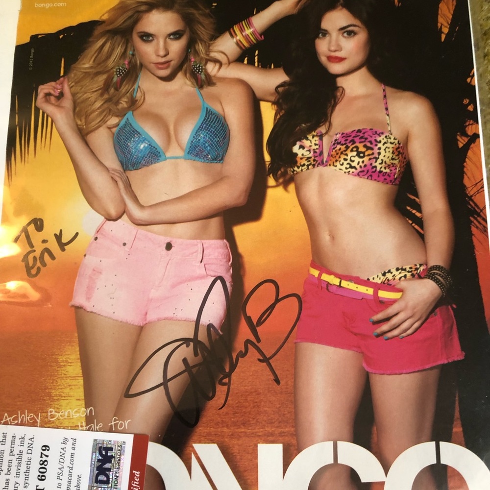 Ashley Benson PSA/DNA magazine ad cut autograph